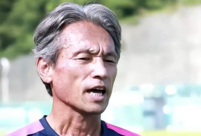 丰满少妇大力进入av亚洲葵司